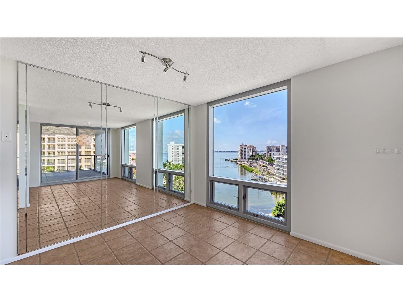 1111 N Gulfstream Avenue #9F Sarasota FL 34236 - SARASOTA BAY A4663815 image12