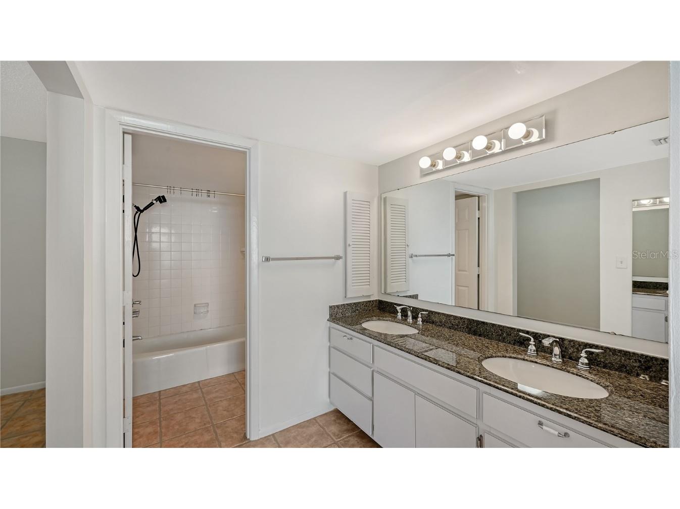 1111 N Gulfstream Avenue #9F Sarasota FL 34236 - SARASOTA BAY A4663815 image31