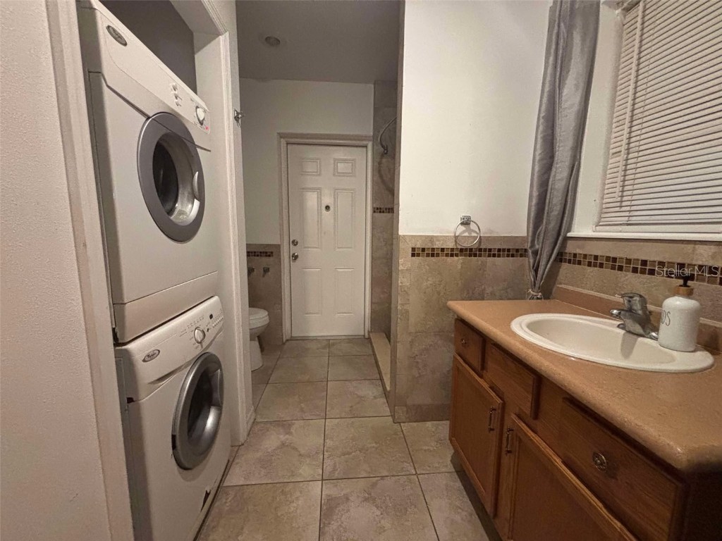 1111 Pinar Drive #STUDIO Orlando FL 32825 O6361046 image4