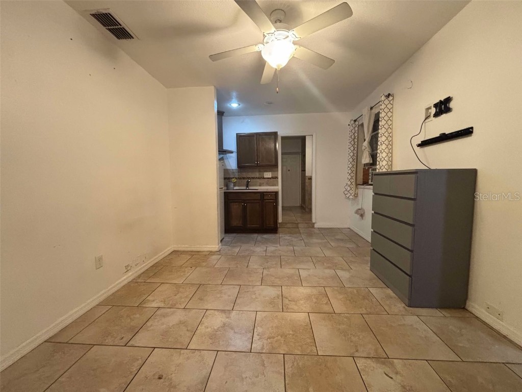 1111 Pinar Drive #STUDIO Orlando FL 32825 O6361046 image6