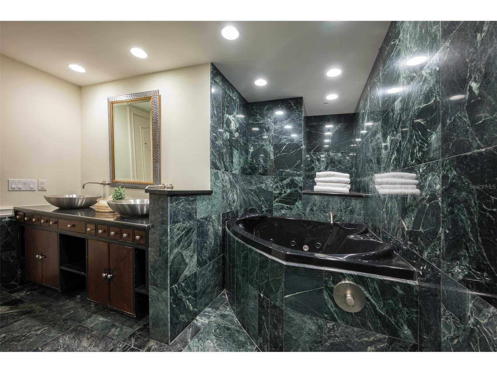 1111 Ritz Carlton Drive #1205 Sarasota FL 34236 - SARASOTA BAY A4691044 image17