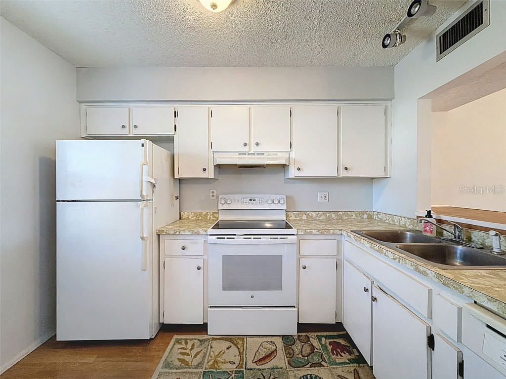 11110 Carriage Hill Dr #1 Port Richey FL 34668 W7880706 image6