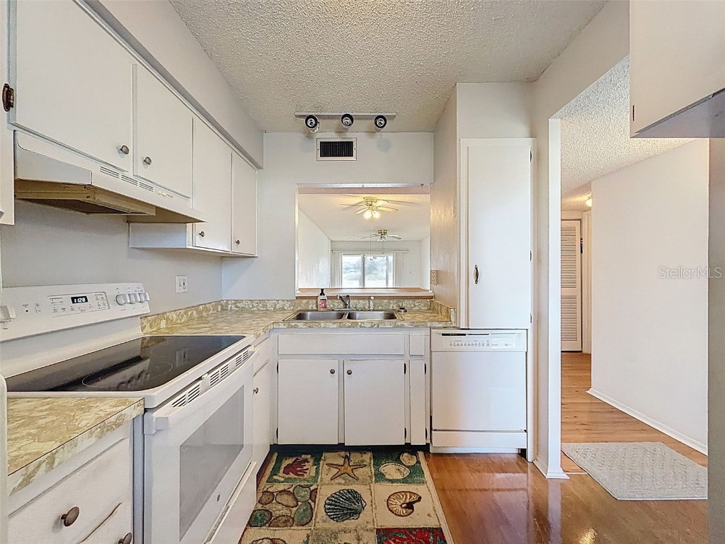 11110 Carriage Hill Dr #1 Port Richey FL 34668 W7880706 image7