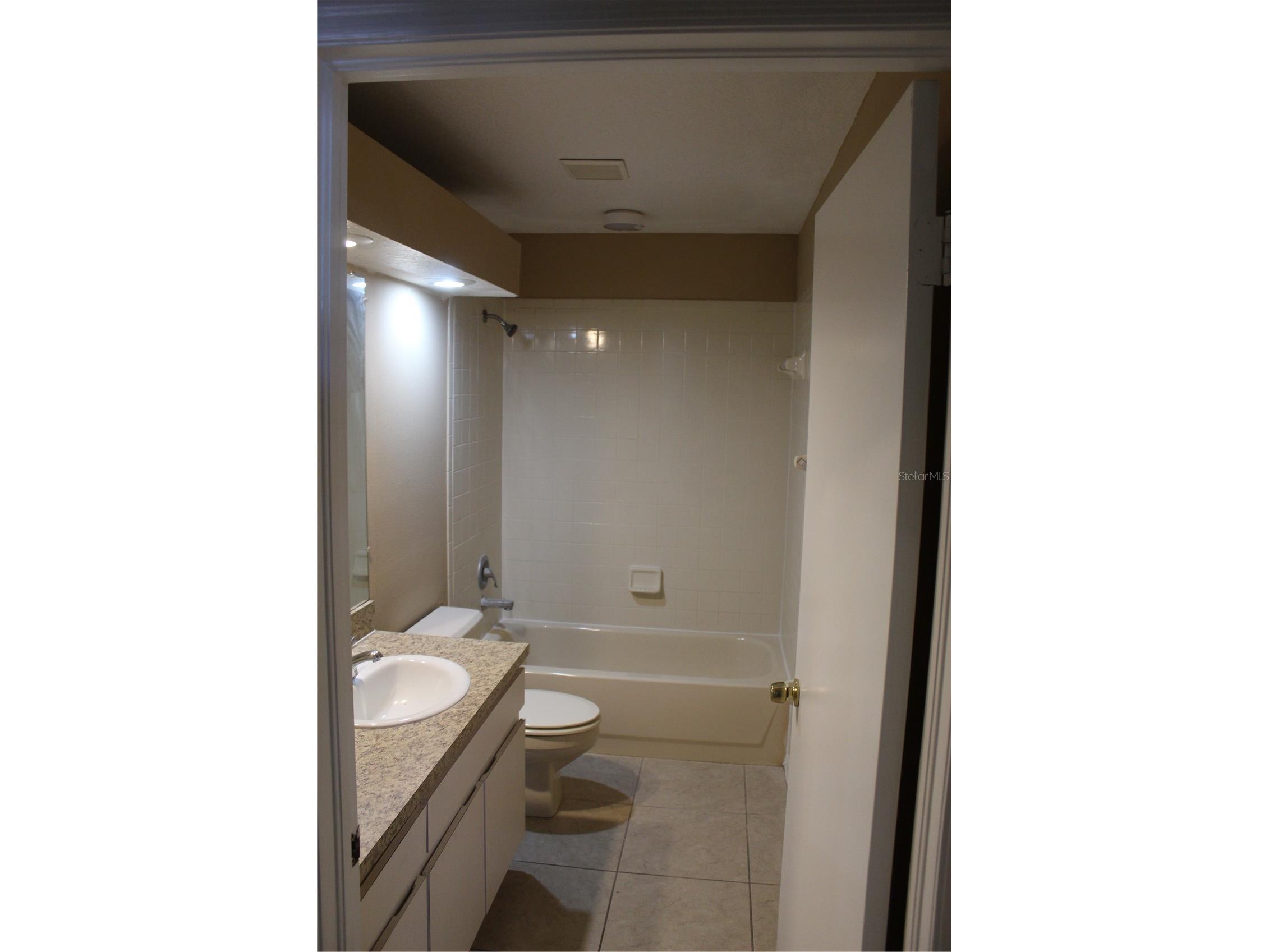 11111 Bramblebrush Street Tampa FL 33624 TB8479798 image10