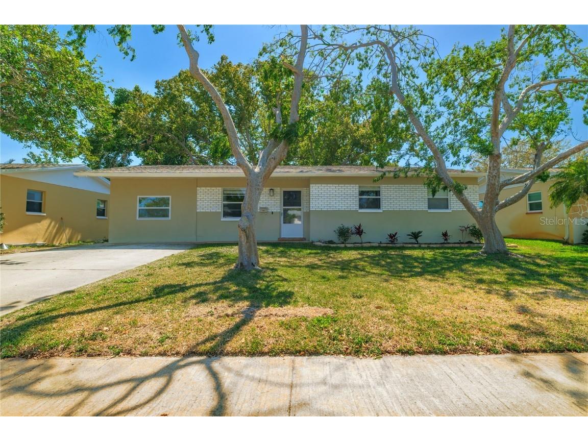 11114 Freedom Way Seminole FL 33772 TB8361760 image1