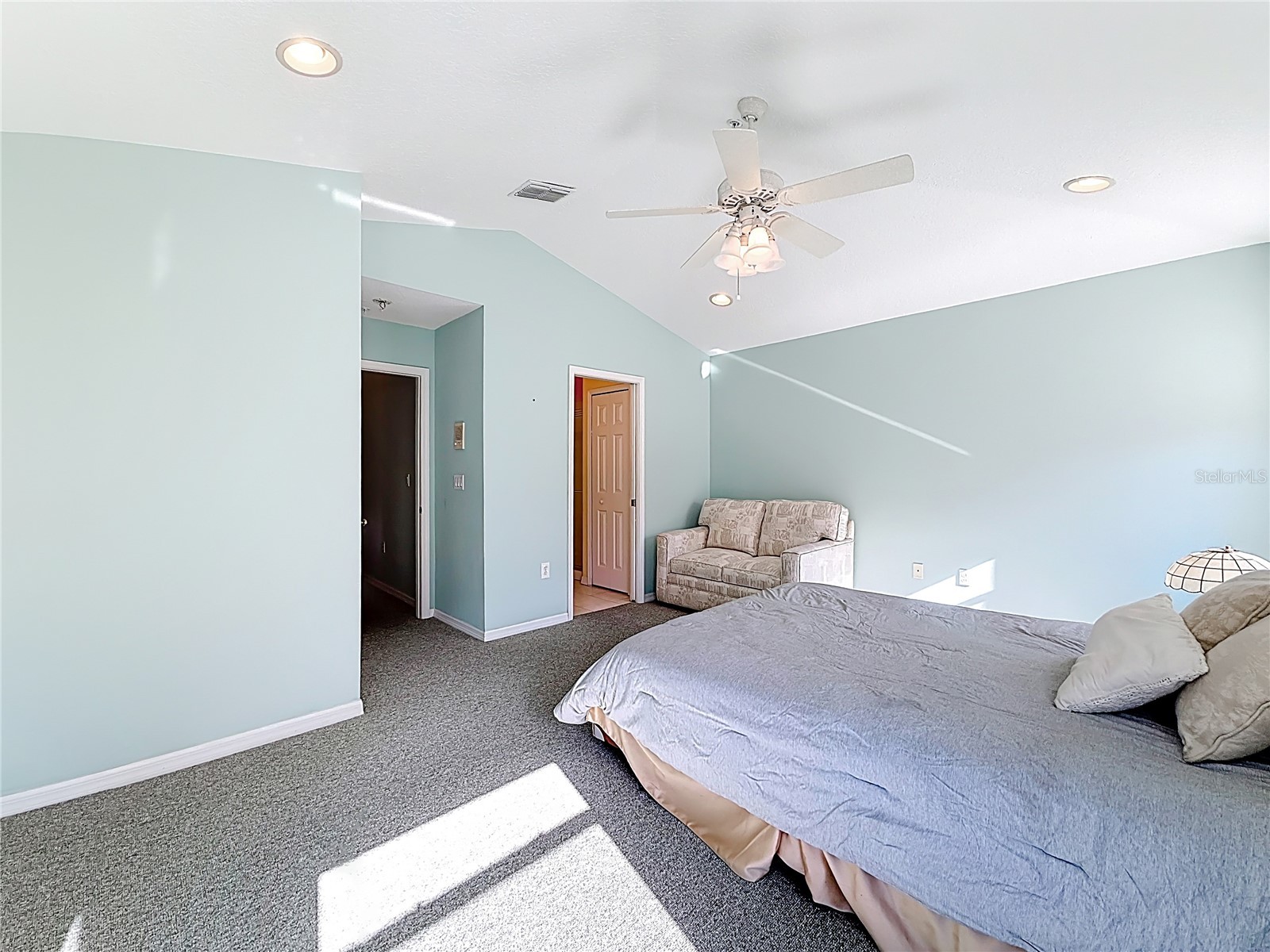 11117 Kapok Grand Circle Madeira Beach FL 33708 TB8463217 image33