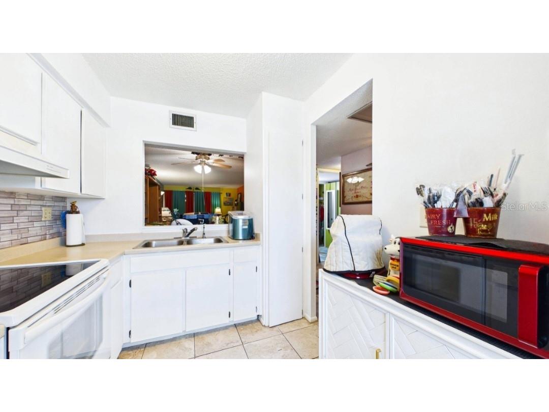 11117 Pembridge Court #2 Port Richey FL 34668 TB8478646 image5