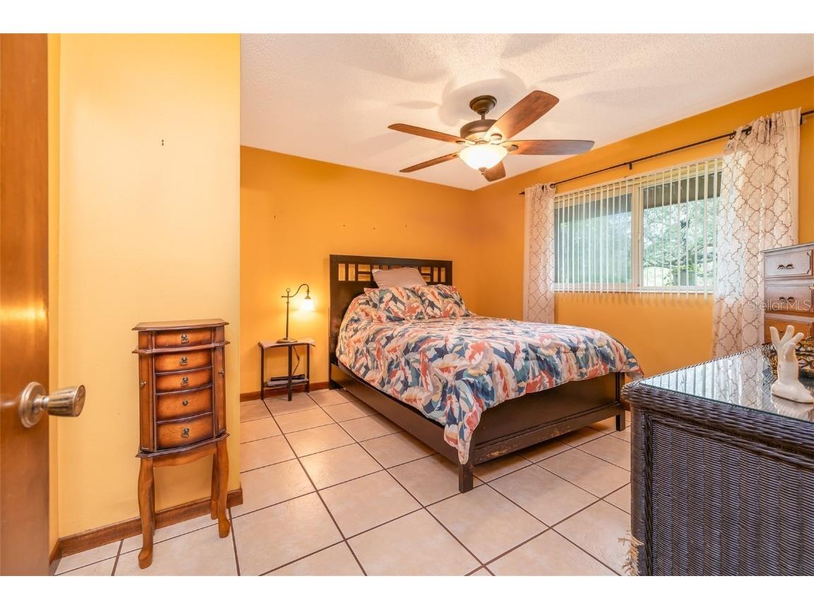 1112 E Beresford Avenue Deland FL 32724 V4945133 image16