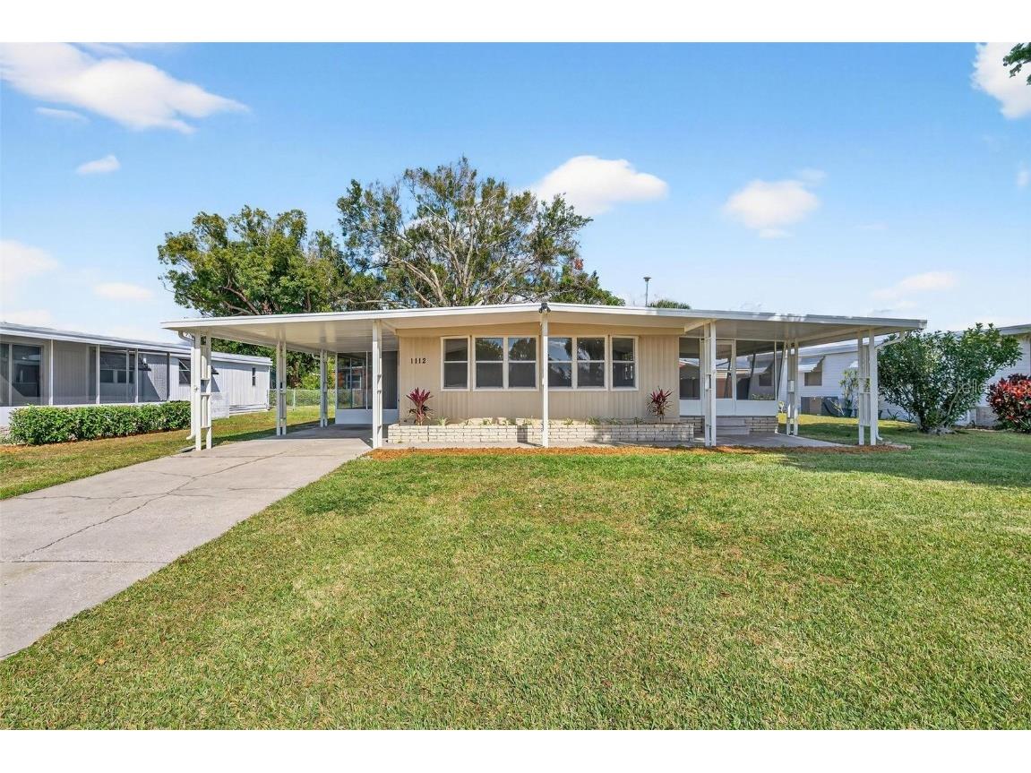 1112 Elkhart Circle Tavares FL 32778 - LAKE FRANCIS G5104640 image1