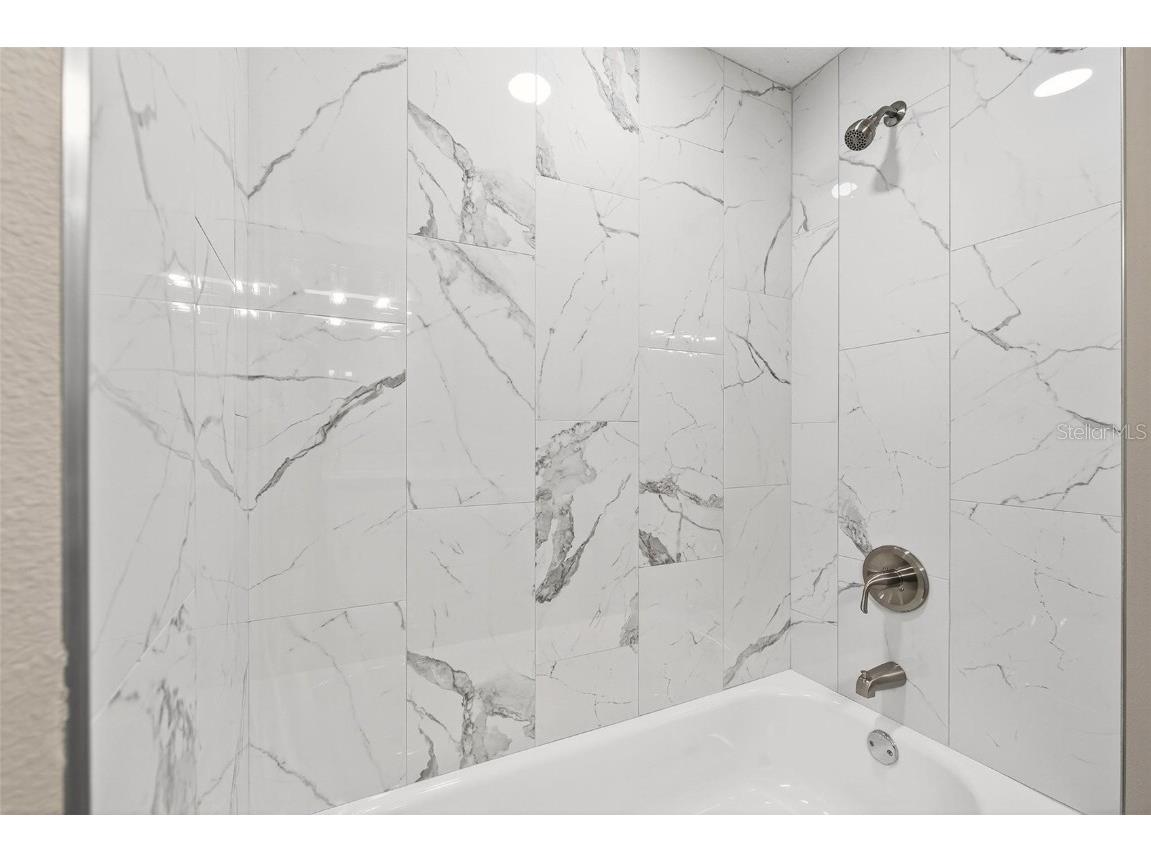 1112 Elkhart Circle Tavares FL 32778 - LAKE FRANCIS G5104640 image29