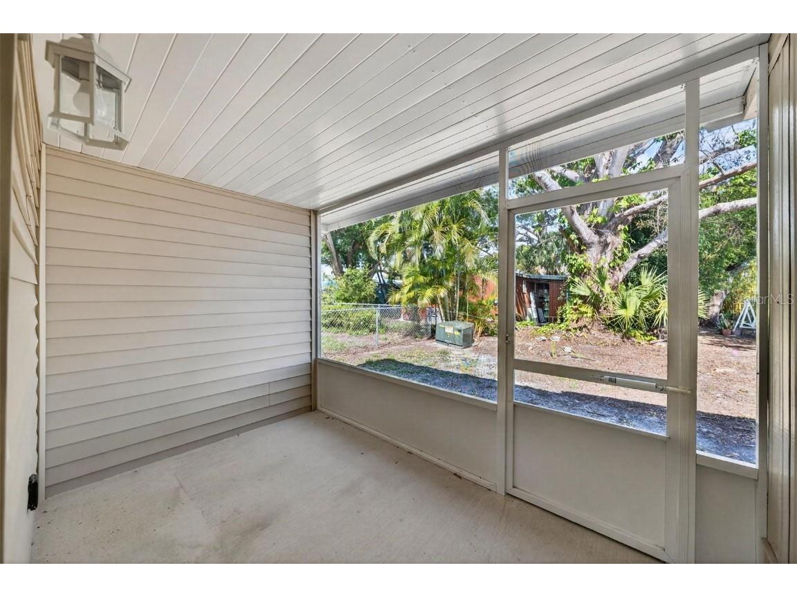 1112 Elkhart Circle Tavares FL 32778 - LAKE FRANCIS G5104640 image41