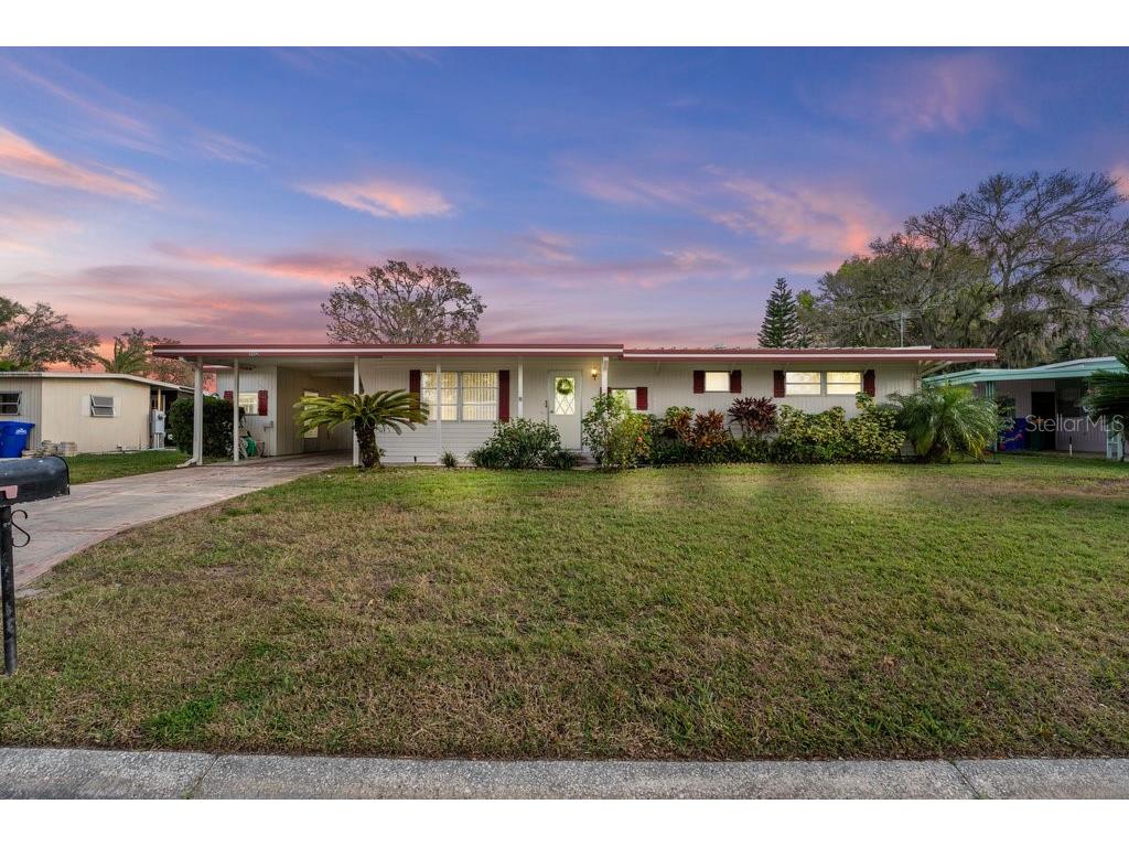 1112 Forest Lane Tavares FL 32778 - HARRIS CHAIN OF LAKES G5093127 image1