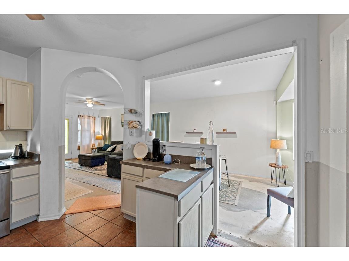 1112 Lake Shore Ranch Drive Seffner FL 33584 TB8452772 image14