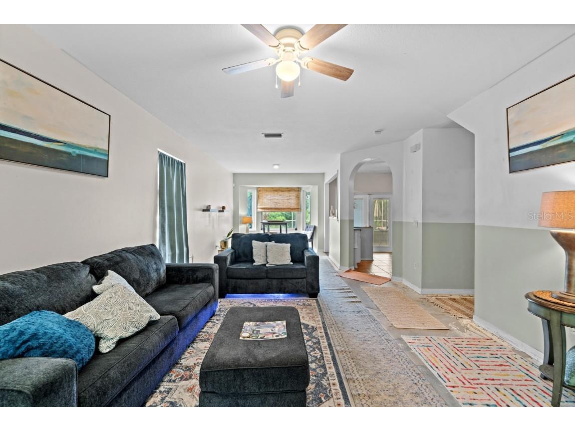 1112 Lake Shore Ranch Drive Seffner FL 33584 TB8452772 image5