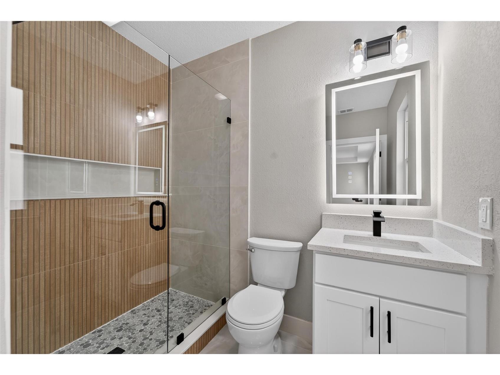 1112 Lake Shore Ranch Drive Seffner FL 33584 TB8483178 image32