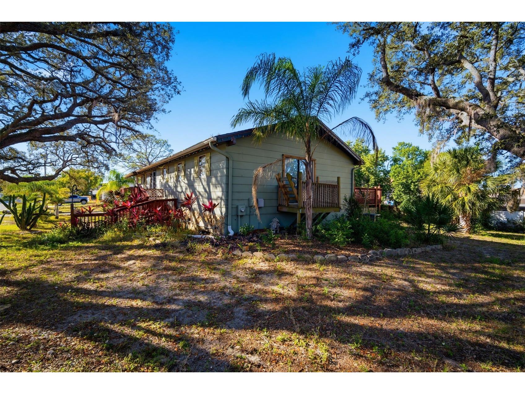 1112 N Florida Avenue Tarpon Springs FL 34689 TB8466840 image46