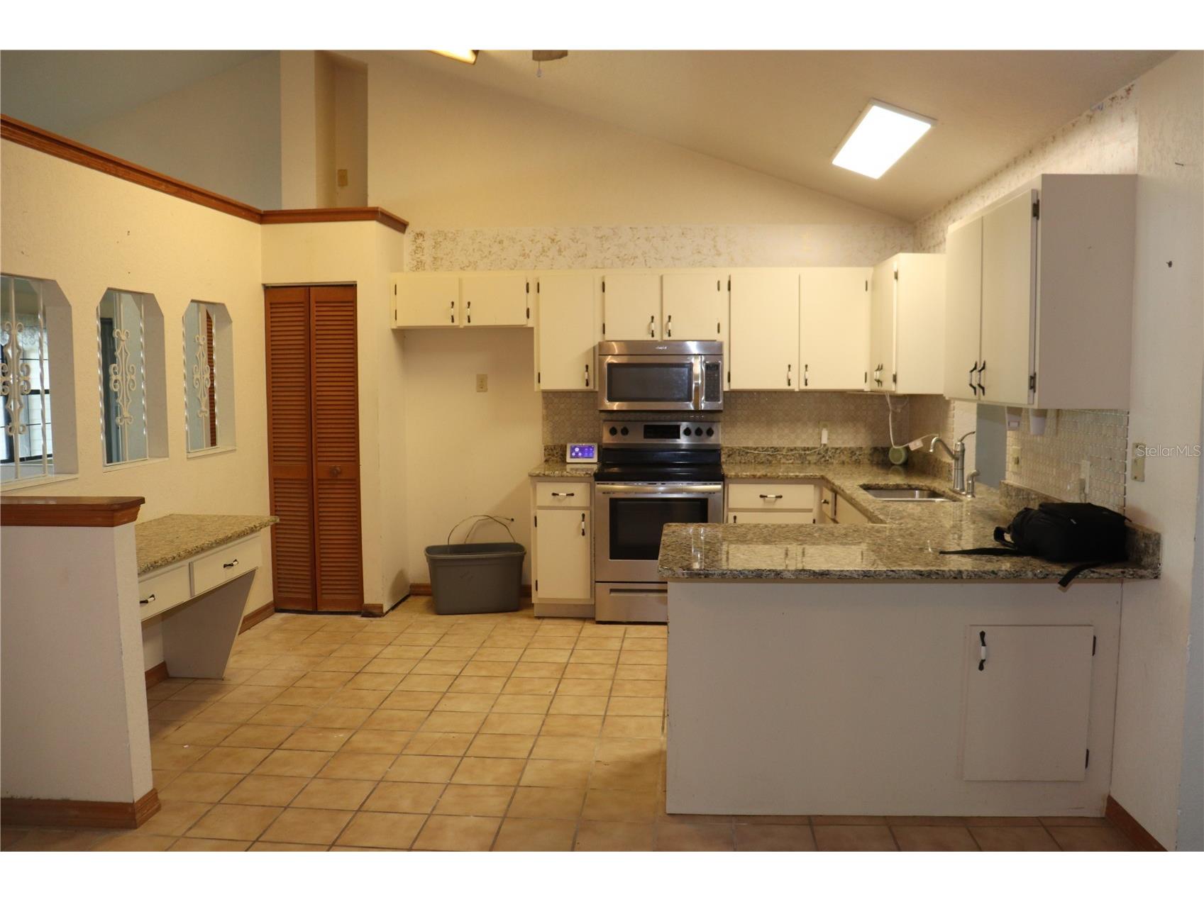 1112 NE 130 Terrace Silver Springs FL 34488 OM722992 image11