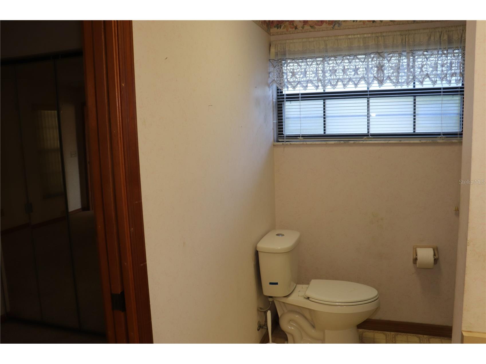 1112 NE 130 Terrace Silver Springs FL 34488 OM722992 image16