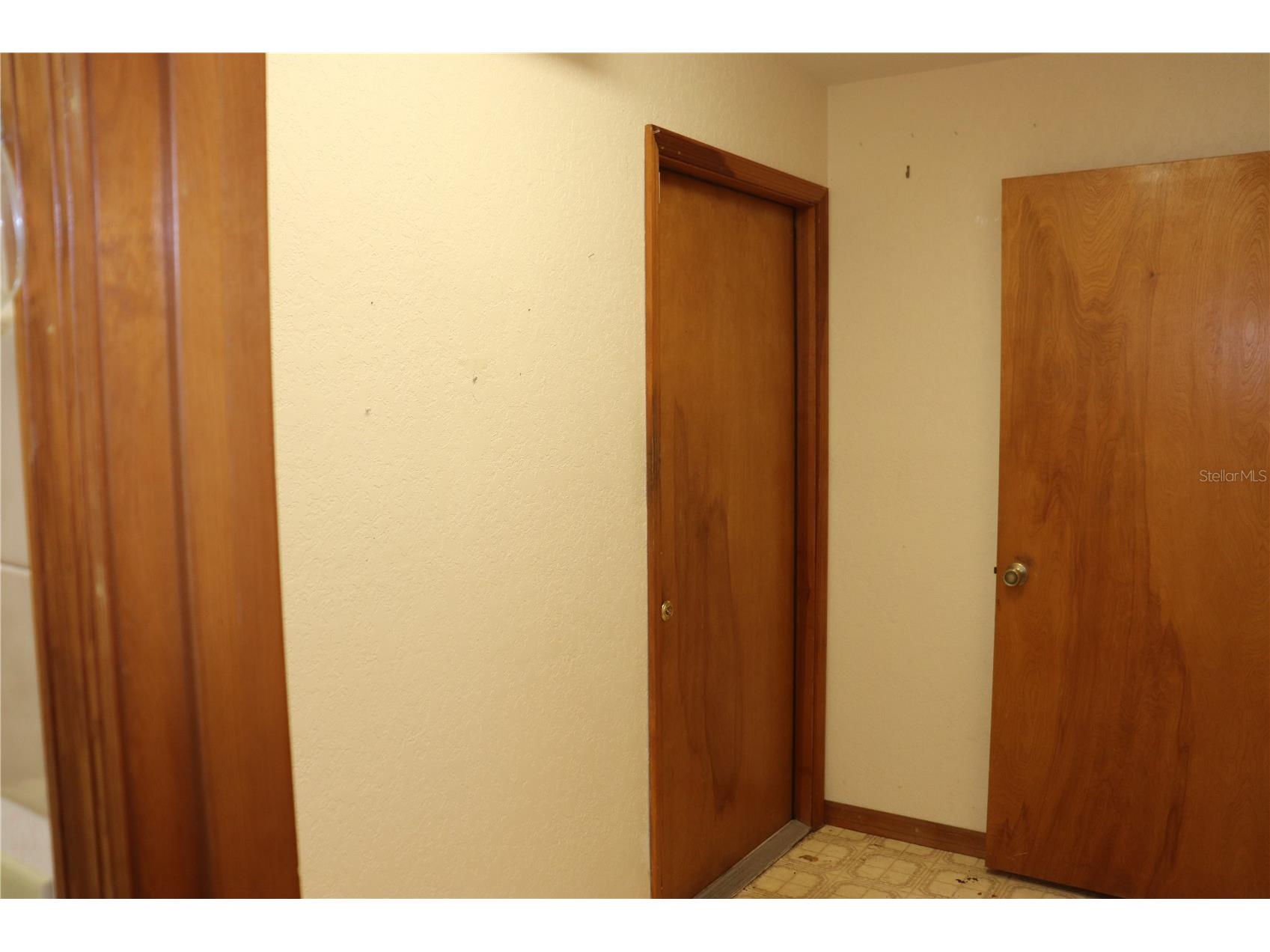 1112 NE 130 Terrace Silver Springs FL 34488 OM722992 image18