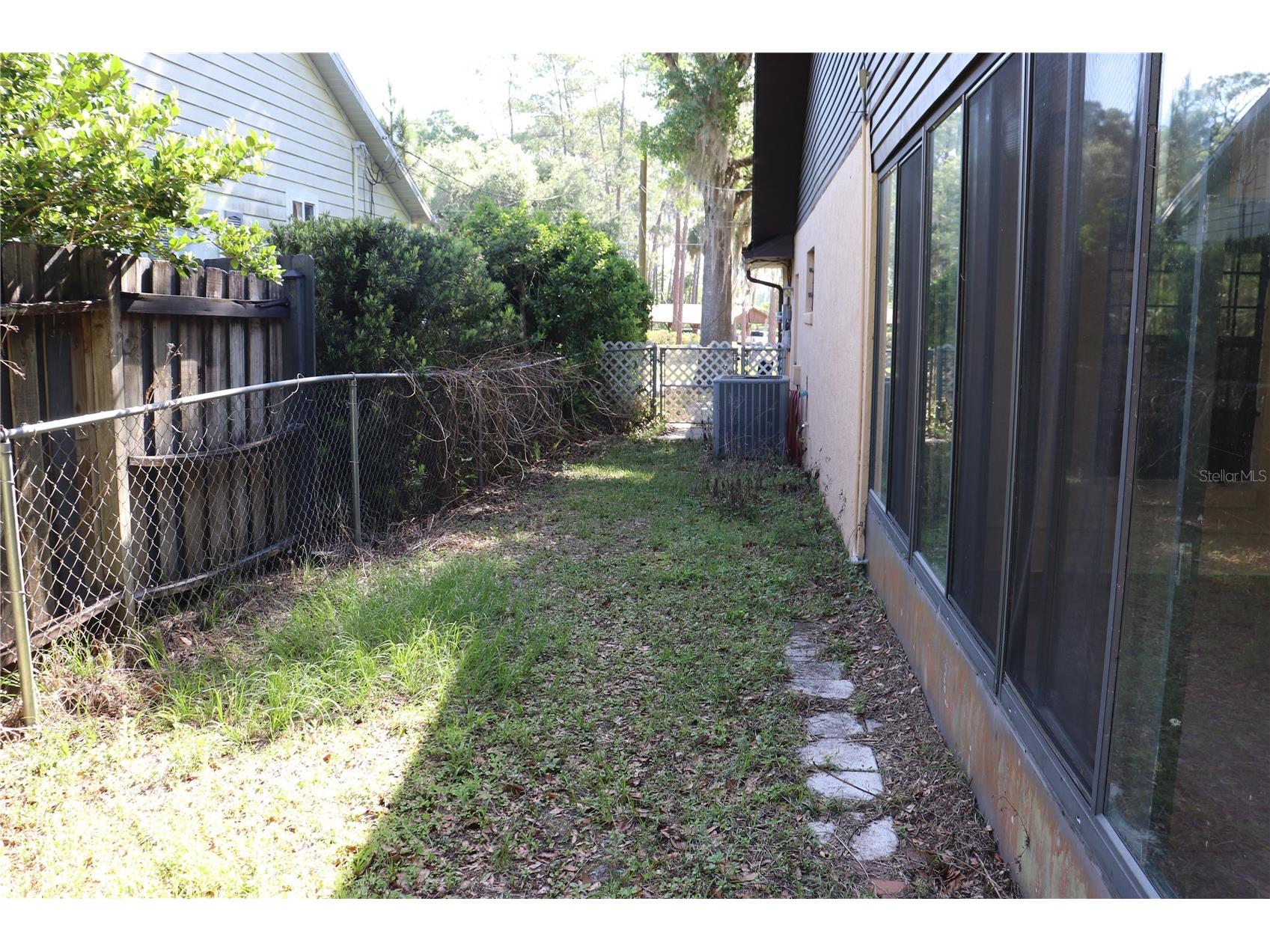 1112 NE 130 Terrace Silver Springs FL 34488 OM722992 image34