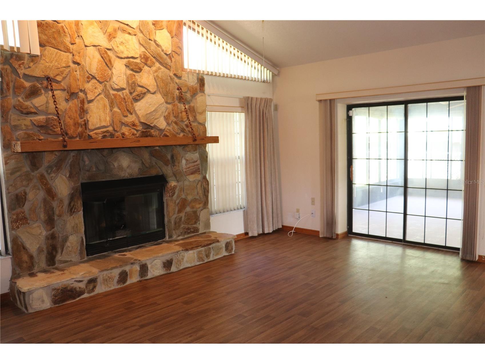 1112 NE 130 Terrace Silver Springs FL 34488 OM722992 image9