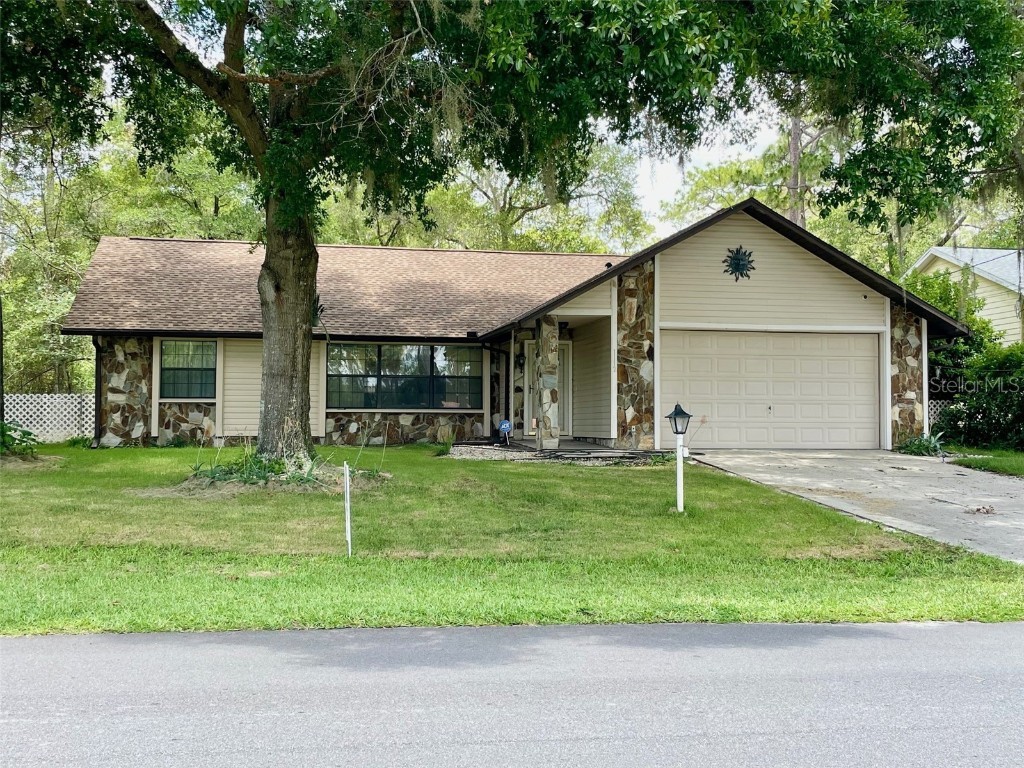 1112 NE 130th Terrace Silver Springs FL 34488 - LAKE WALDENA OM703912 image1