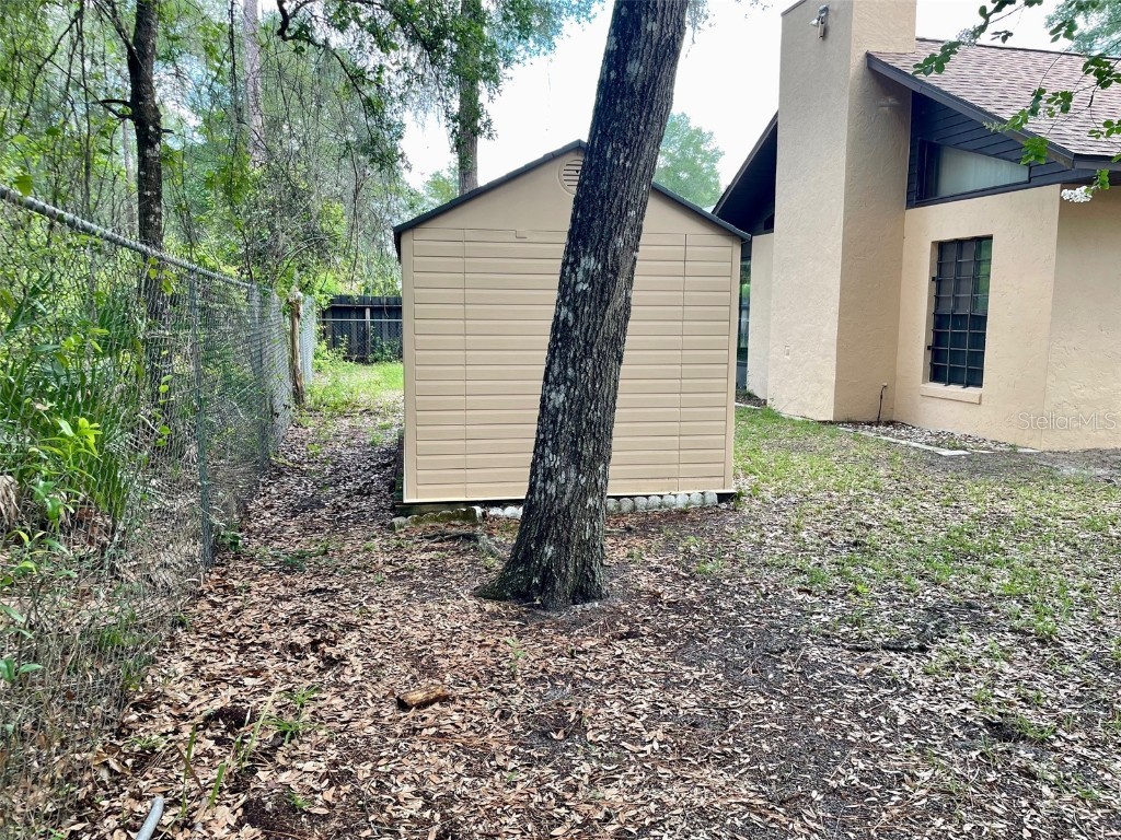 1112 NE 130th Terrace Silver Springs FL 34488 - LAKE WALDENA OM703912 image10