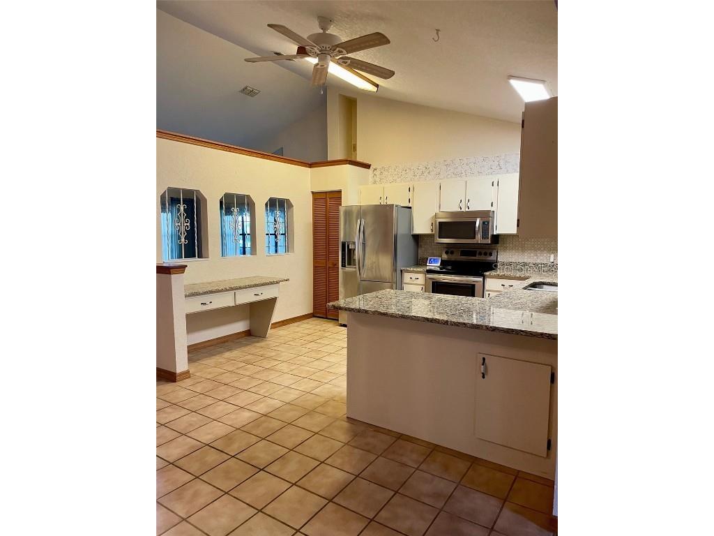 1112 NE 130th Terrace Silver Springs FL 34488 - LAKE WALDENA OM703912 image23