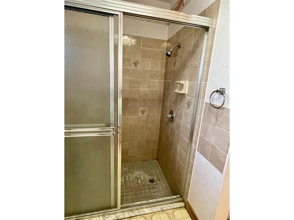 1112 NE 130th Terrace Silver Springs FL 34488 - LAKE WALDENA OM703912 image36