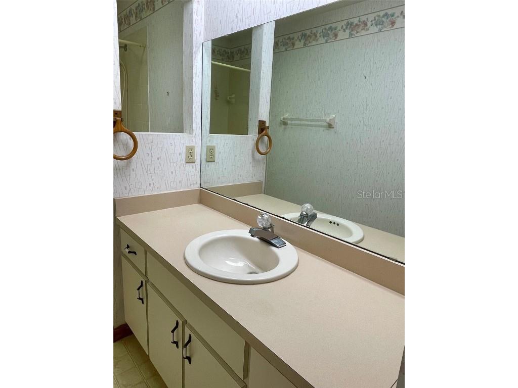 1112 NE 130th Terrace Silver Springs FL 34488 - LAKE WALDENA OM703912 image44