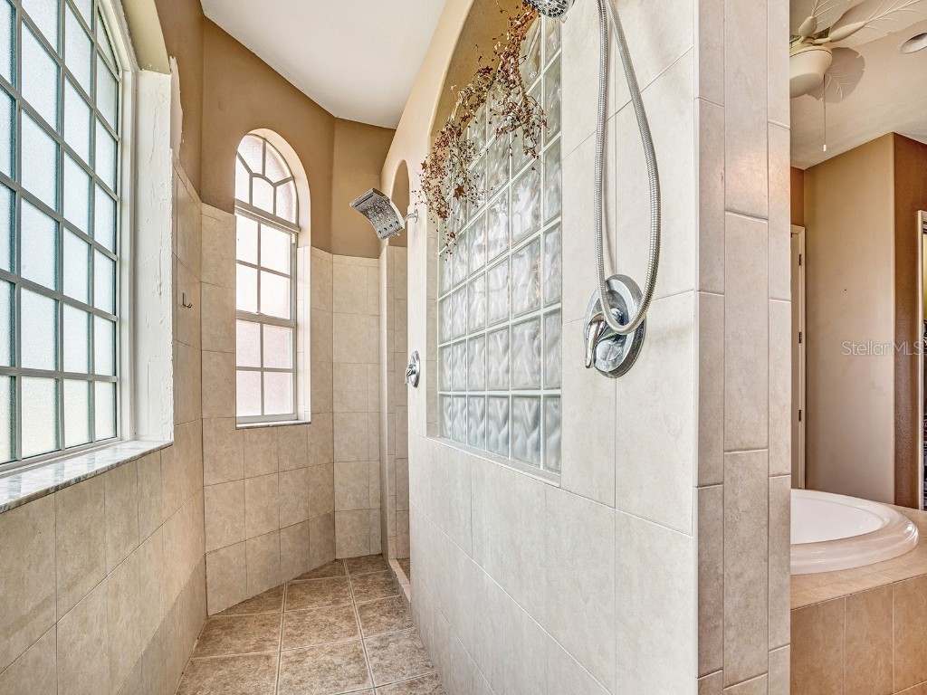 1112 NW 9th Avenue Cape Coral FL 33993 TB8375032 image29