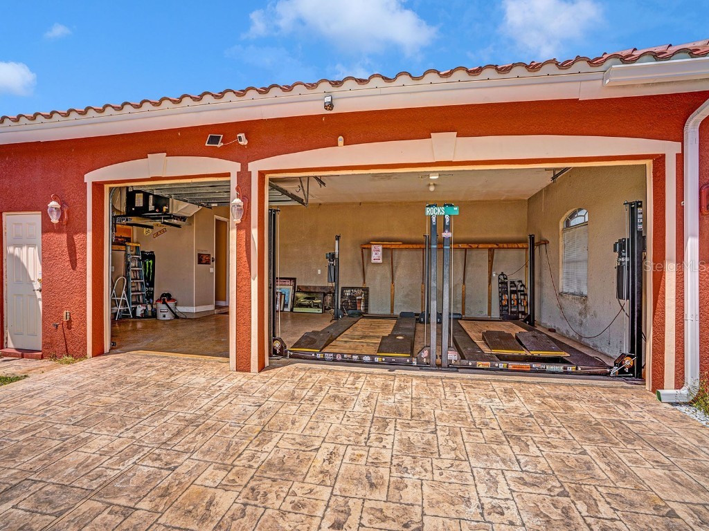 1112 NW 9th Avenue Cape Coral FL 33993 TB8375032 image41