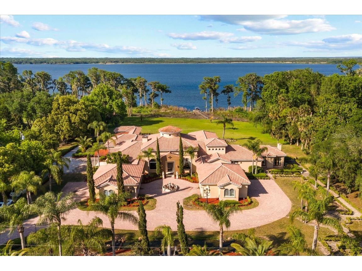 1112 Orange Avenue Winter Springs FL 32708 - LAKE JESSUP O6298615 image1