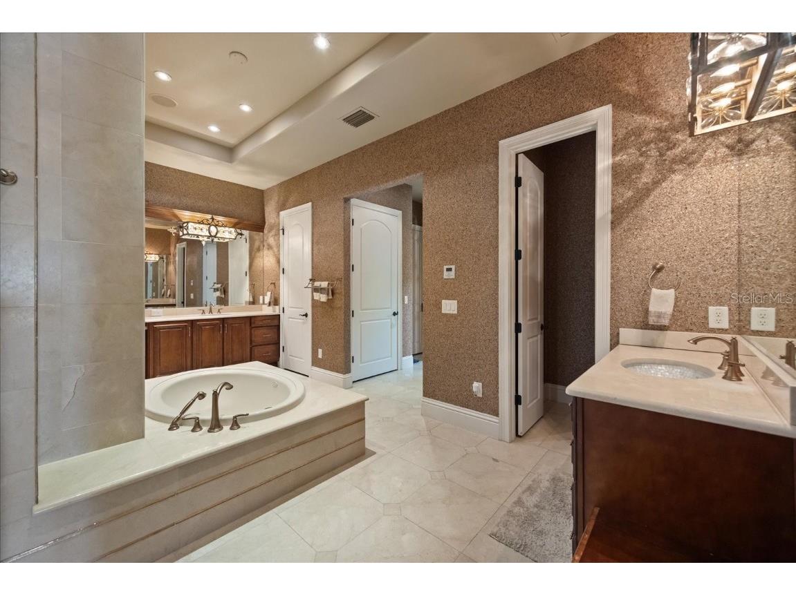 1112 Orange Avenue Winter Springs FL 32708 - LAKE JESSUP O6298615 image56