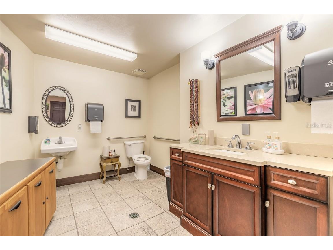 1112 Riverside Drive Daytona Beach FL 32117 V4942506 image15