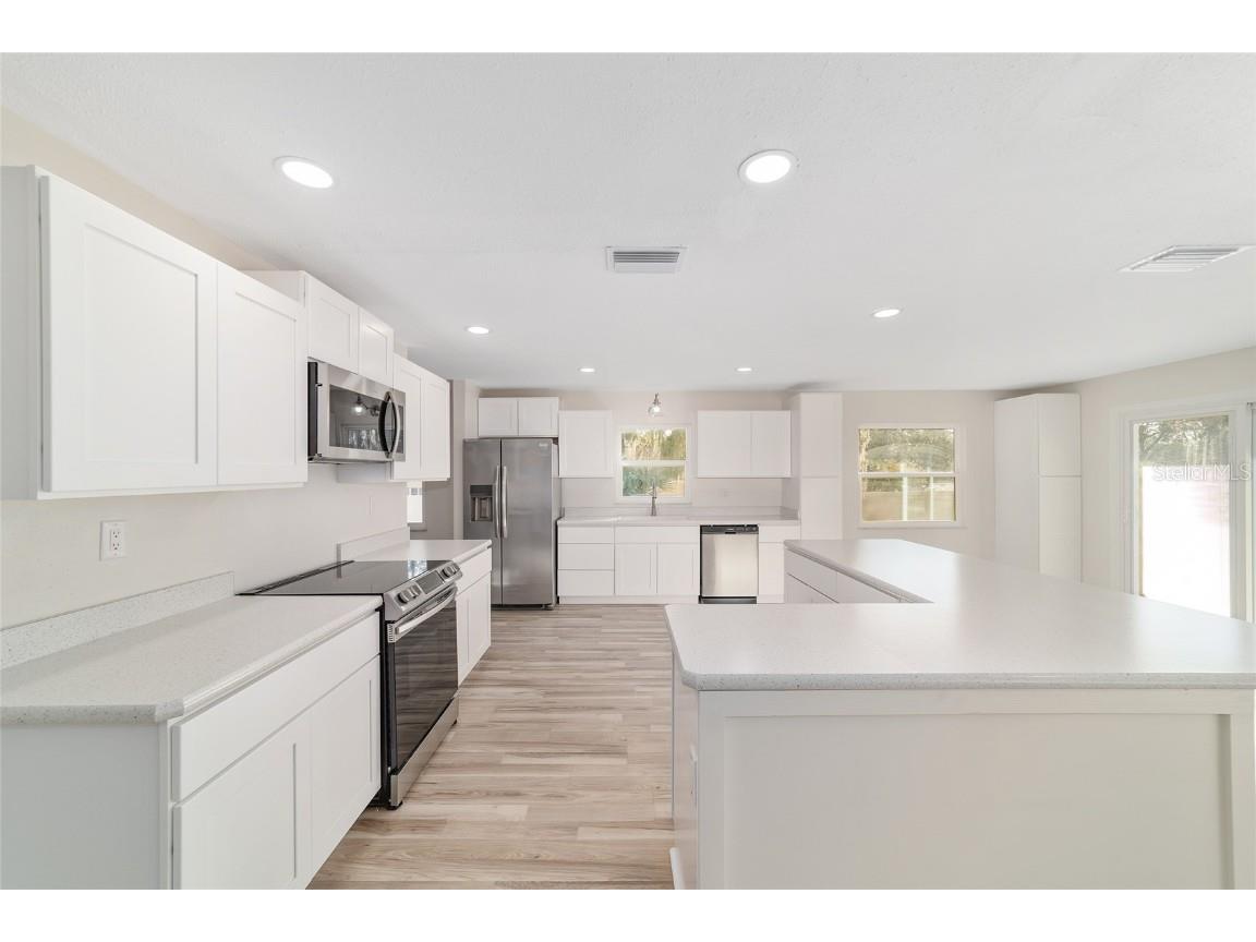 1112 SE 44th Avenue Ocala FL 34471 TB8449183 image3