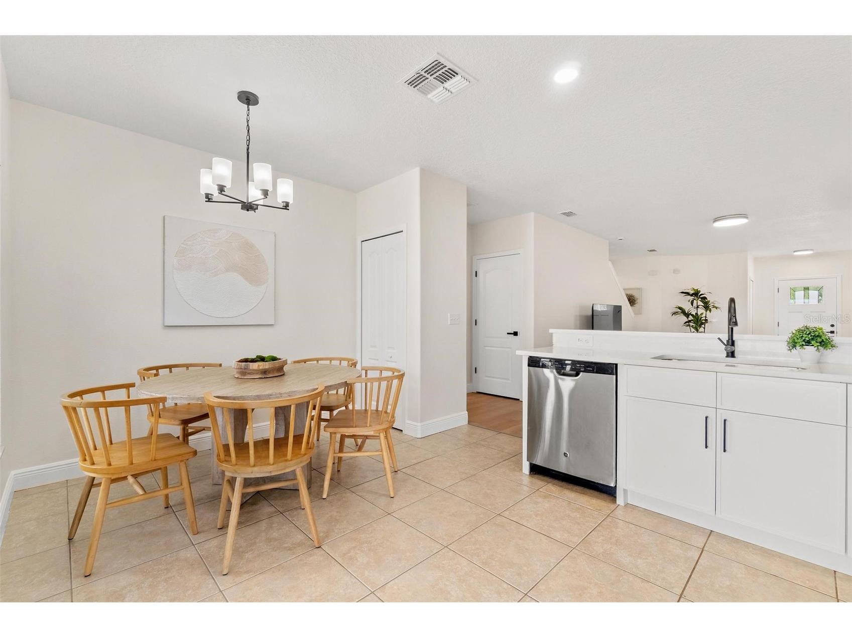 1112 Seminole Sky Drive Ruskin FL 33570 TB8402580 image6