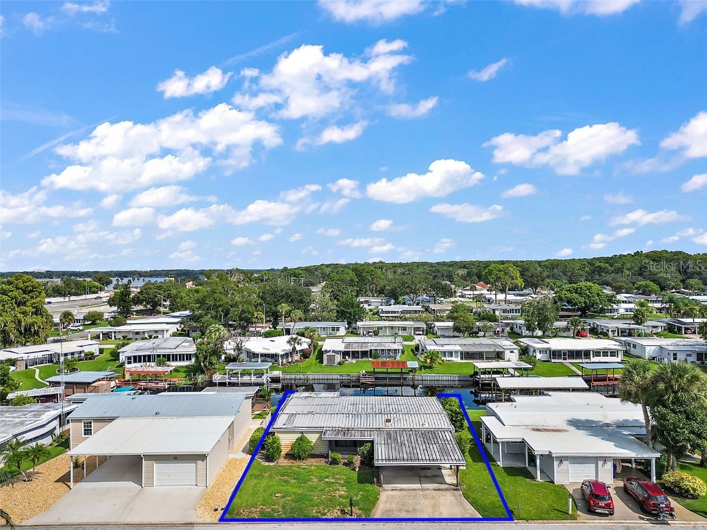 1112 Shawn Court Tavares FL 32778 - HARRIS CHAIN OF LAKES G5073333 image1