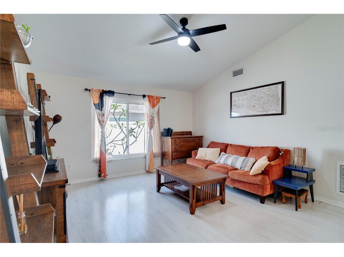 1112 Windy Bluff Drive Minneola FL 34715 - LAKE MINNEOLA O6350924 image4