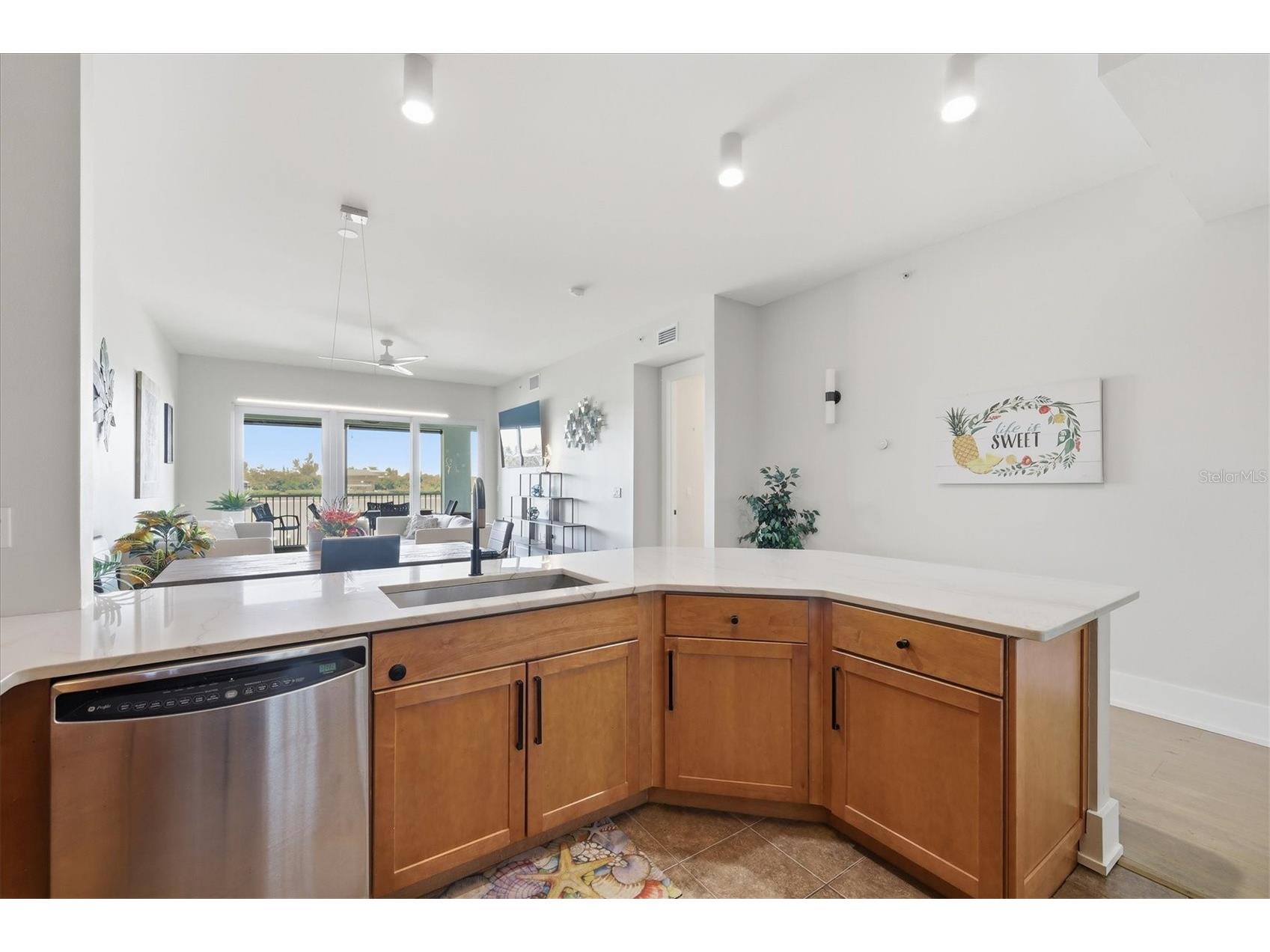 11120 Hacienda Del Mar Boulevard #F-205 Placida FL 33946 - INTRACOASTAL WATERWAY D6145878 image21