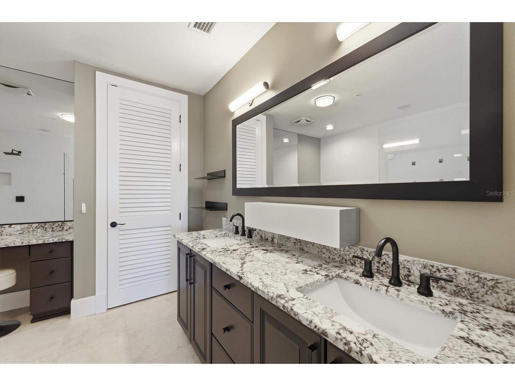 11120 Hacienda Del Mar Boulevard #F-205 Placida FL 33946 - INTRACOASTAL WATERWAY D6145878 image26