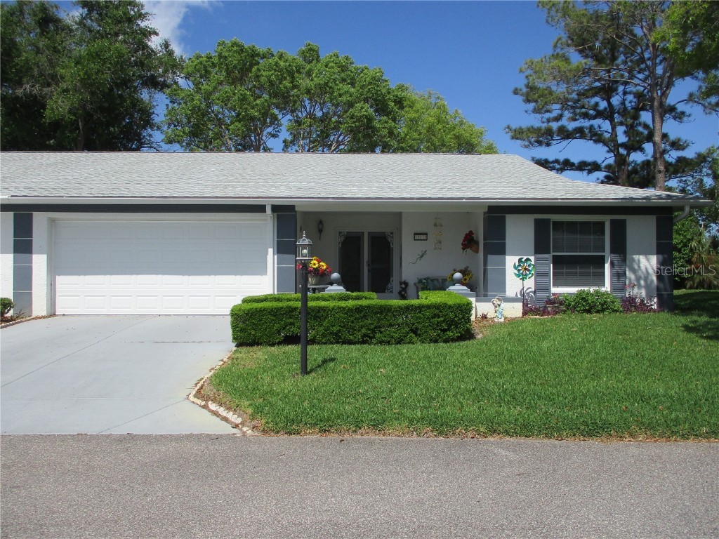 11121 Sandtrap Drive #12 Port Richey FL 34668 W7853782 image1