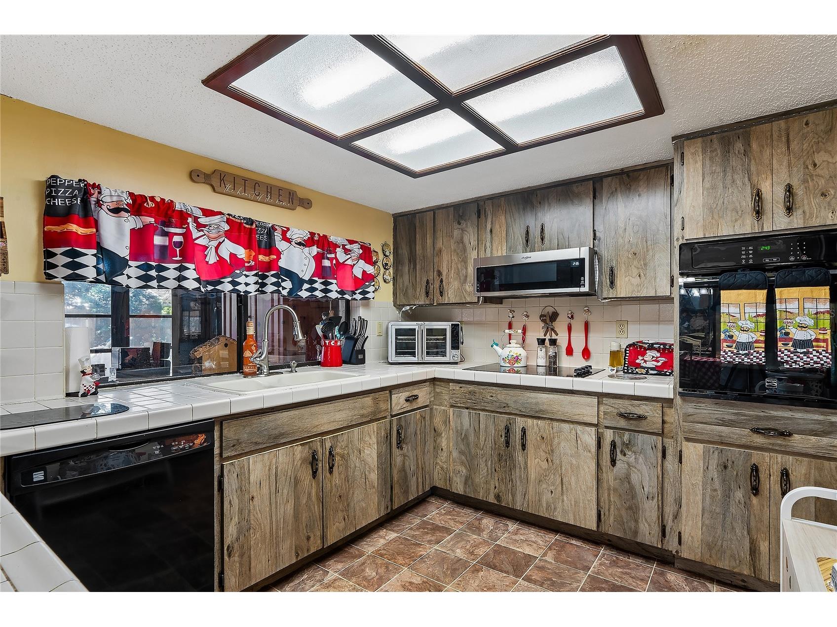 11122 Maderia Street Spring Hill FL 34609 W7884880 image13