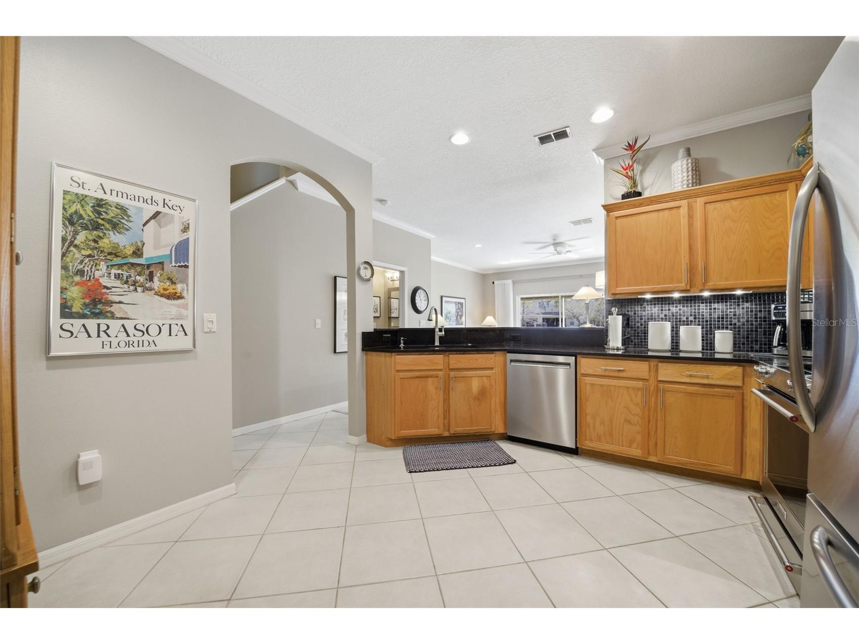 11125 Kapok Grand Circle Madeira Beach FL 33708 TB8467270 image8