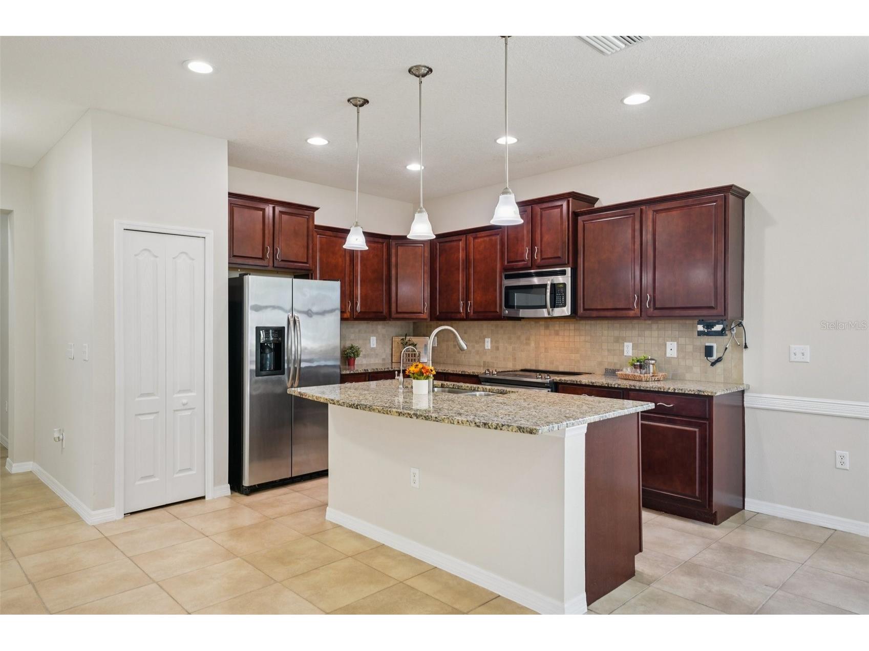 11129 Kiskadee Circle New Port Richey FL 34654 TB8478432 image7