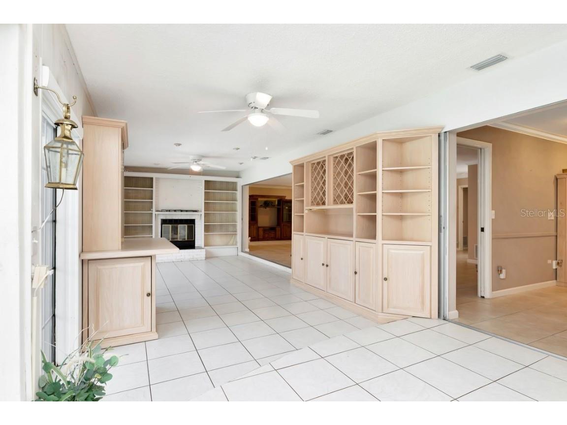 1113 45th Avenue NE Saint Petersburg FL 33703 TB8427296 image13