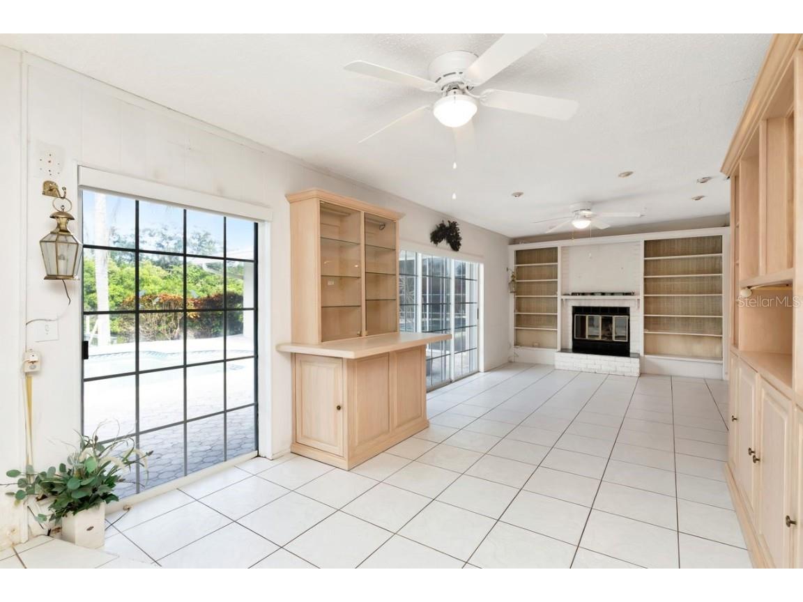 1113 45th Avenue NE Saint Petersburg FL 33703 TB8427296 image14