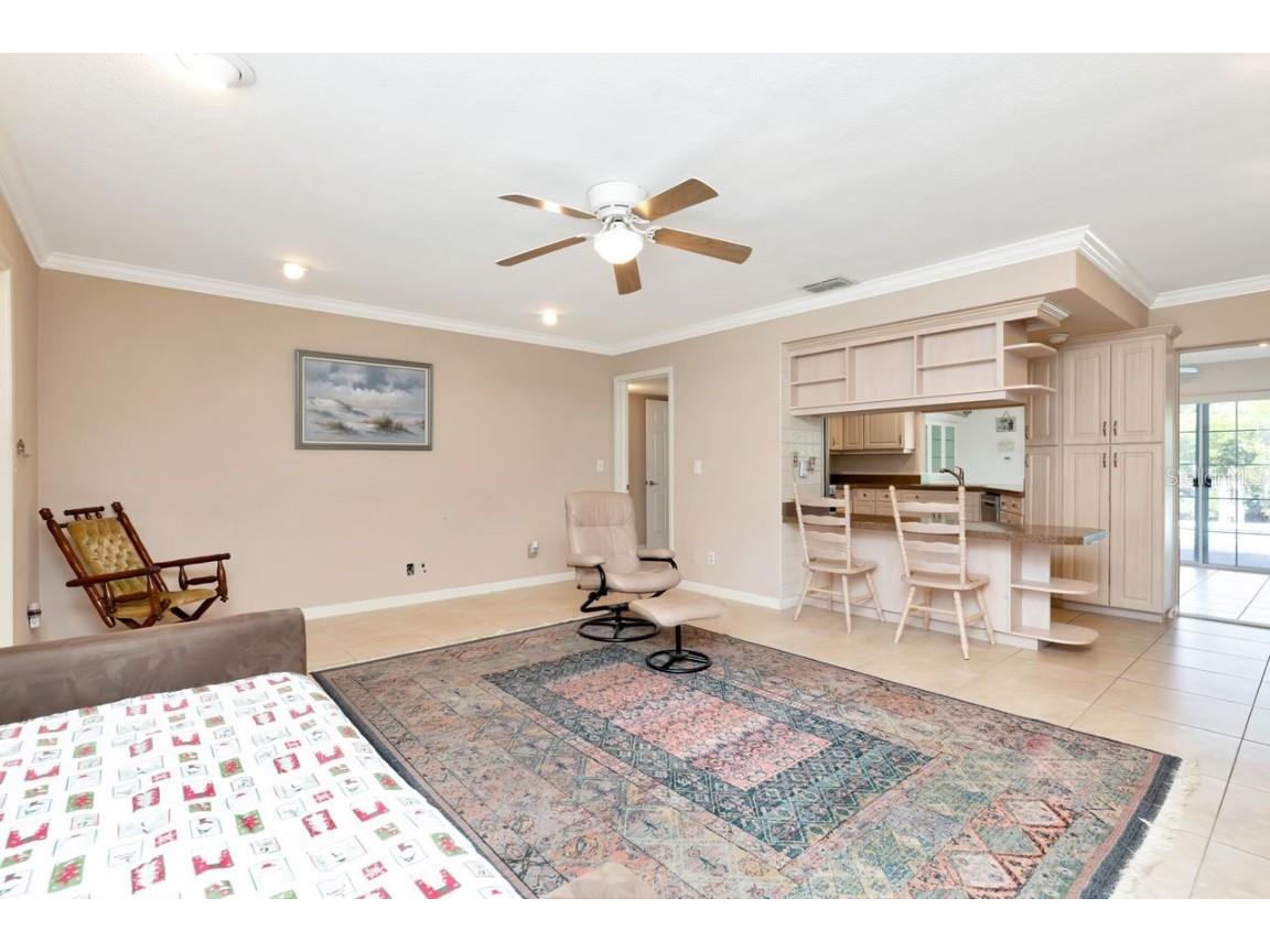 1113 45th Avenue NE Saint Petersburg FL 33703 TB8427296 image21