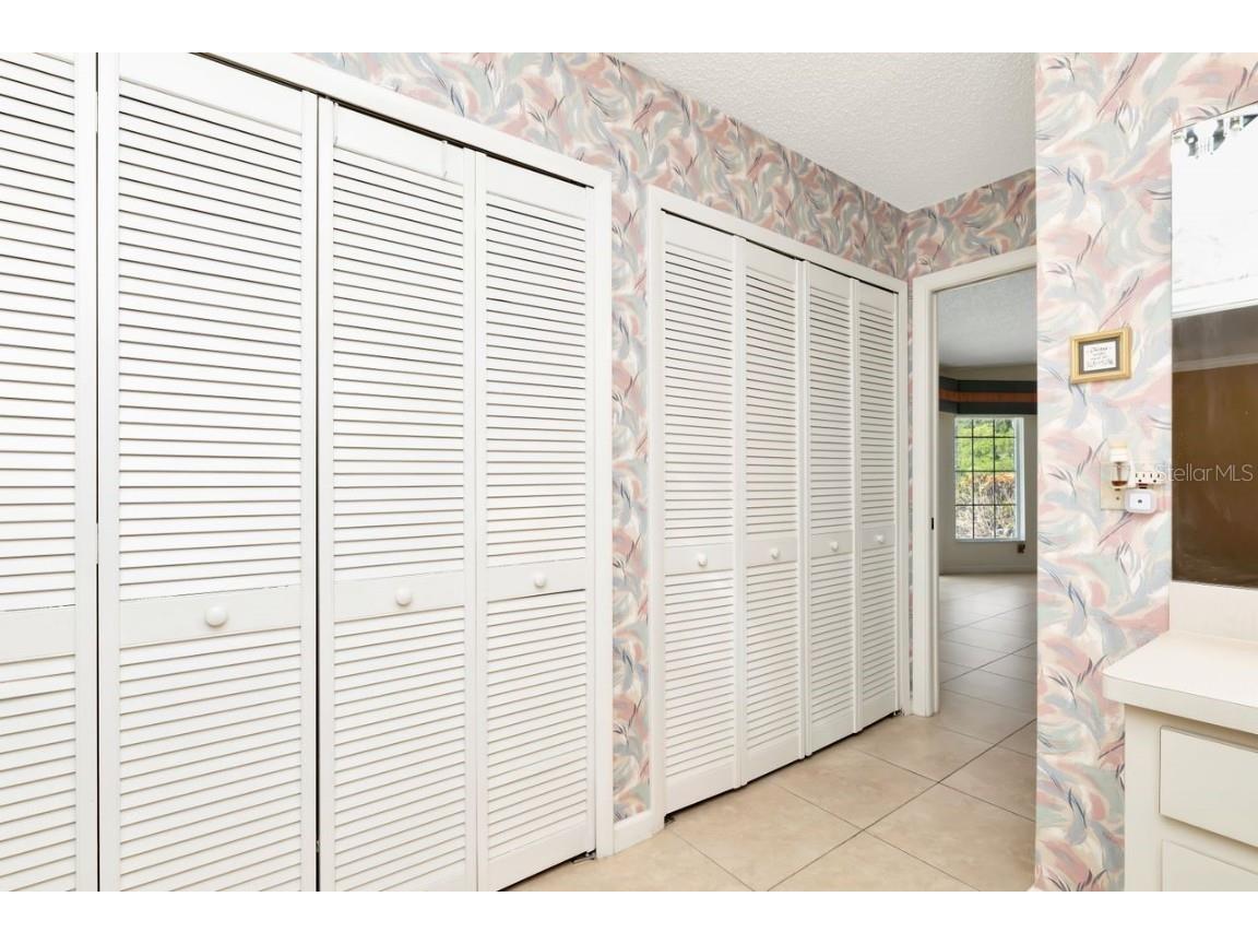 1113 45th Avenue NE Saint Petersburg FL 33703 TB8427296 image28