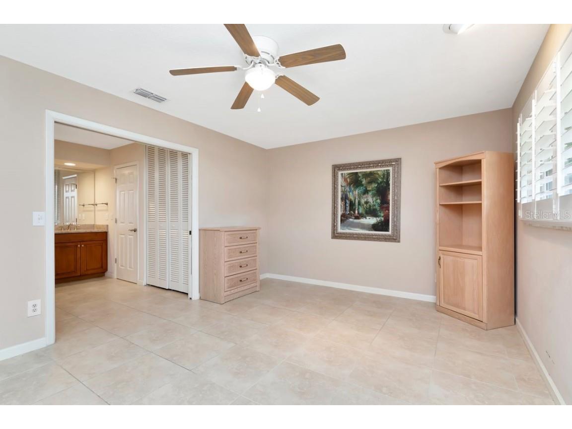 1113 45th Avenue NE Saint Petersburg FL 33703 TB8427296 image32